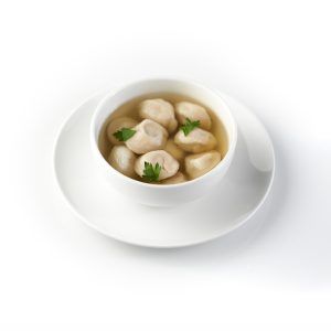 Пельмени с бульоном